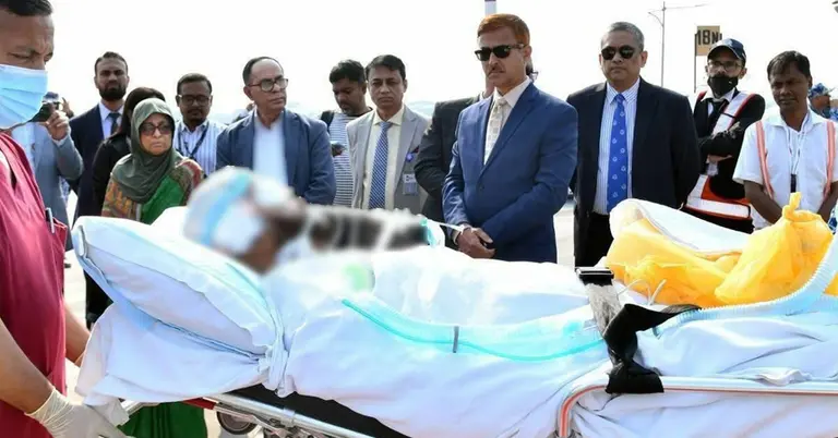 সিঙ্গাপুর জেনারেল হাসপাতালে পৌঁছেছেন ওসমান হাদি